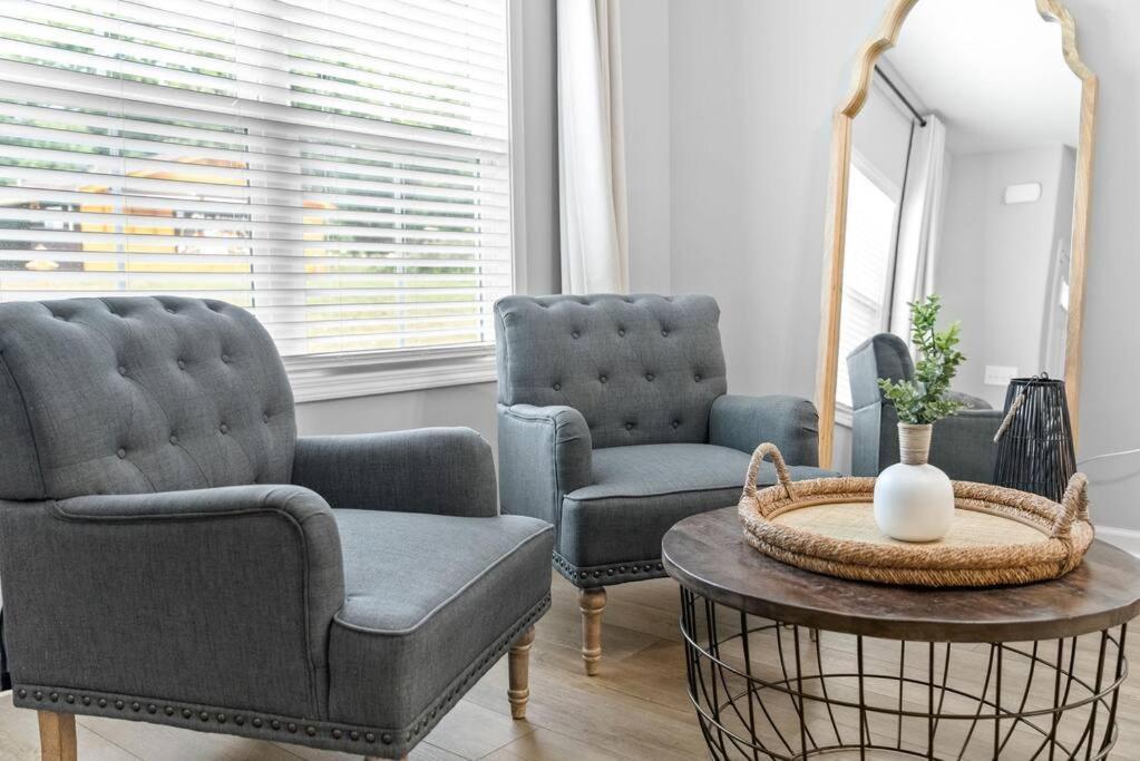 One-Of-A-Kind Smart, Cookie Themed Home For Up To 6 Clarksville Ngoại thất bức ảnh